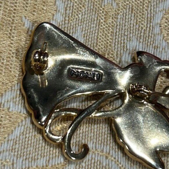 HOLIDAY🎄🎄MONET Gold Rhinestone Angel Trumpet BROOCH - Picture 7 of 8